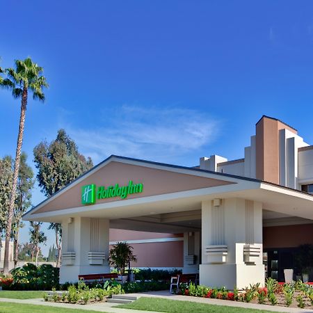 Holiday Inn Hotel & Suites Anaheim By Ihg Exterior foto