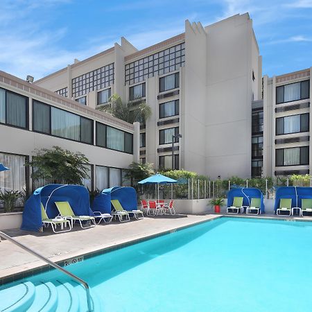 Holiday Inn Hotel & Suites Anaheim By Ihg Exterior foto